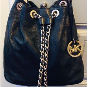 Michael Kors Bucket Bag